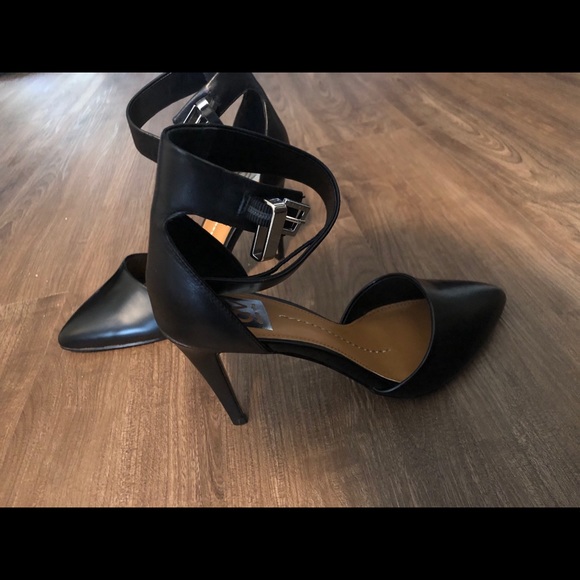Dolce Vita Odetta Black Leather New Women’s ankle strap heel 8.5 - Picture 4 of 10